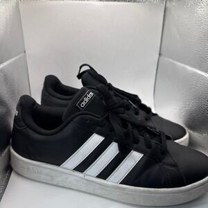 Adidas Cloud Foam Sneaker 3 white Stripes Mens size 10 streetwear